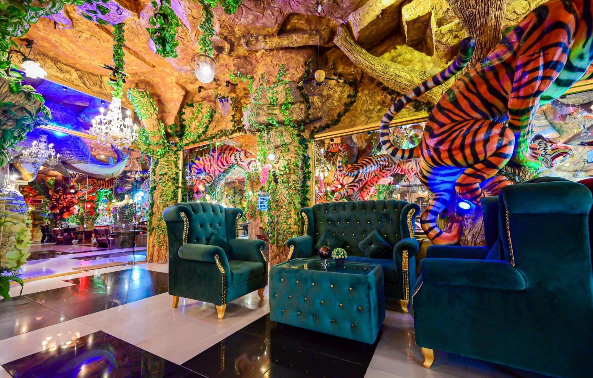 Tiger Complex Hotel Patong ภายนอก รูปภาพ