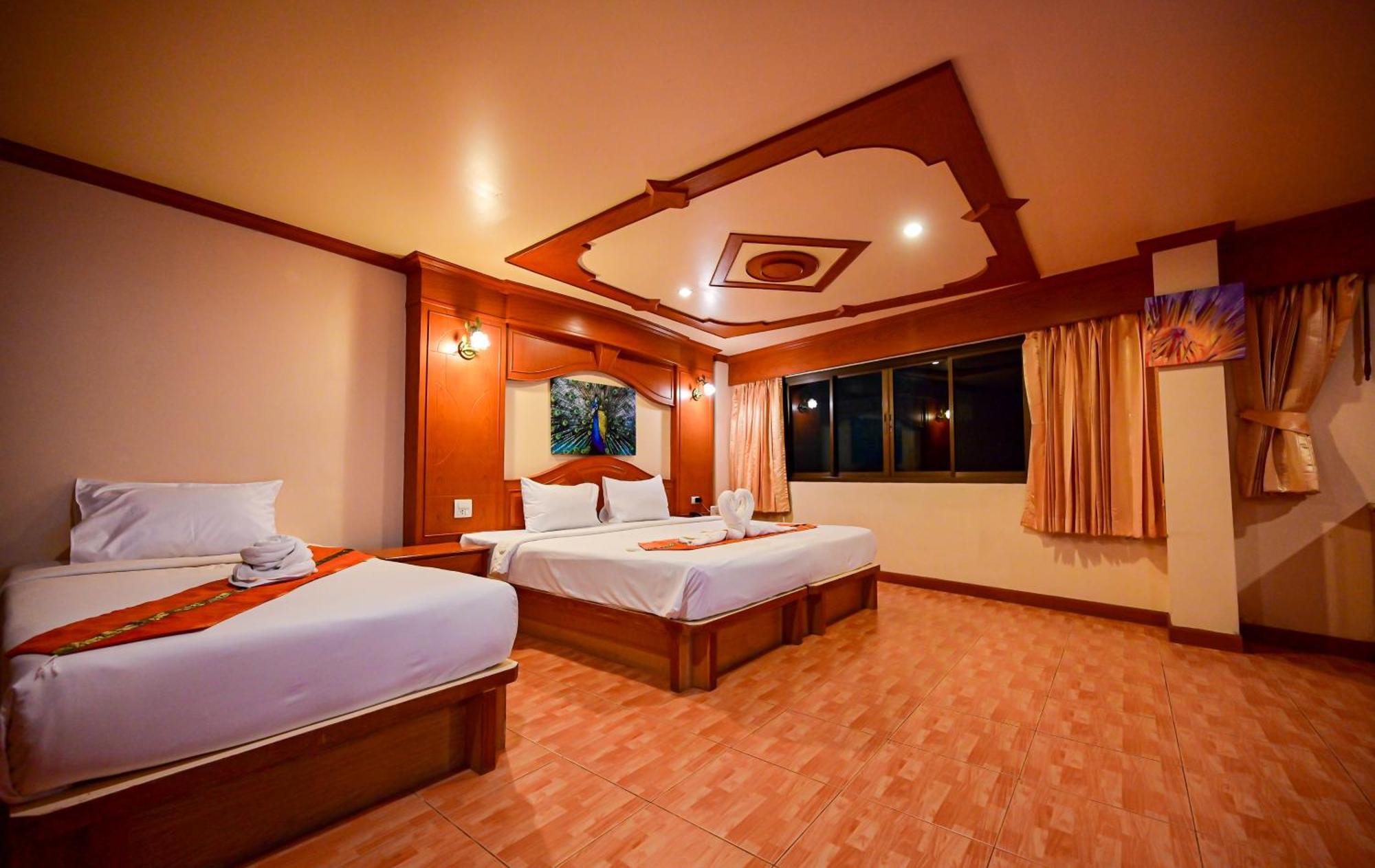 Tiger Complex Hotel Patong ภายนอก รูปภาพ