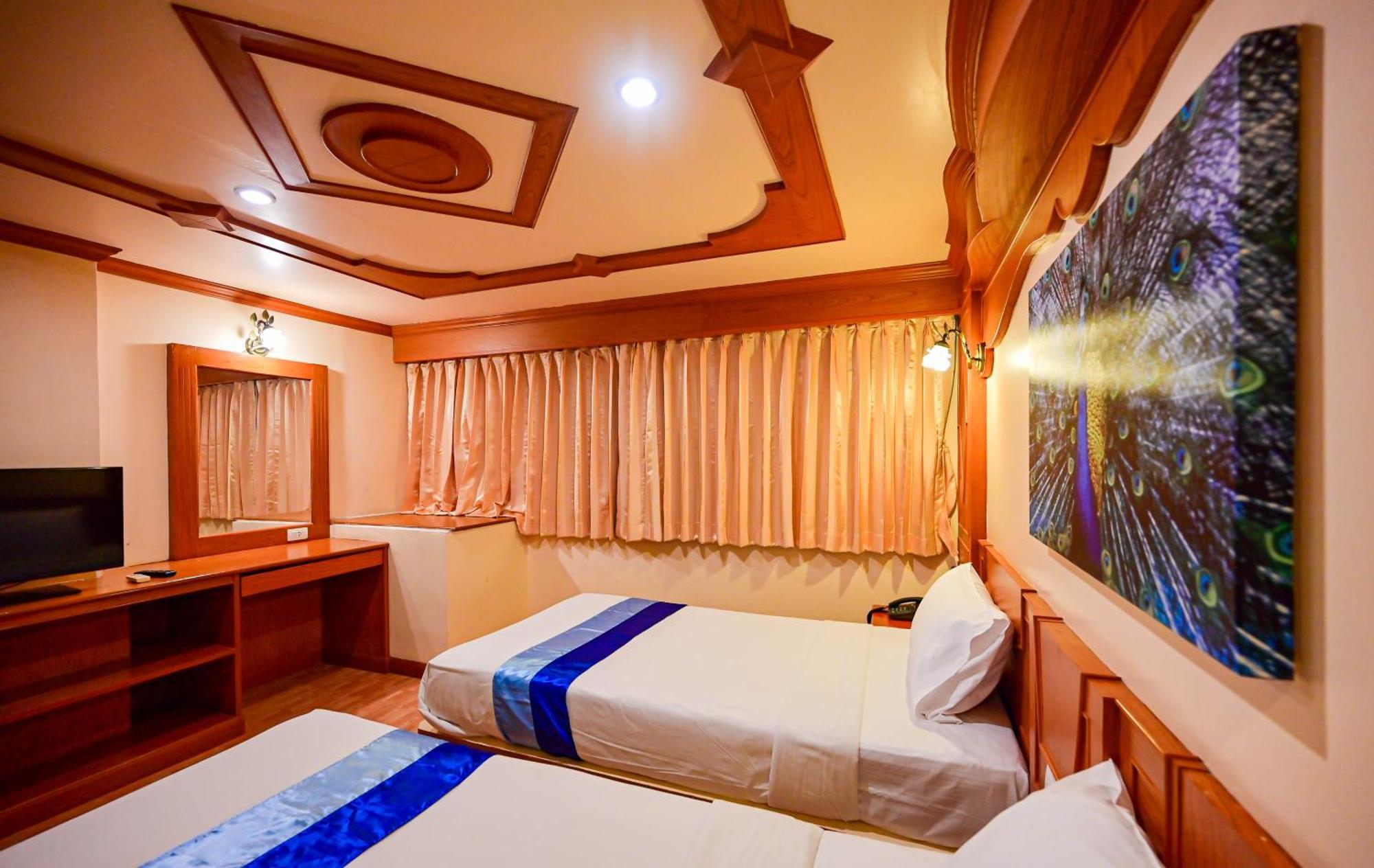 Tiger Complex Hotel Patong ภายนอก รูปภาพ